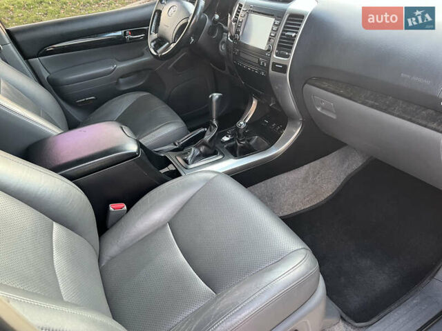 Чорний Тойота Ленд Крузер Прадо, об'ємом двигуна 4 л та пробігом 254 тис. км за 16200 $, фото 17 на Automoto.ua