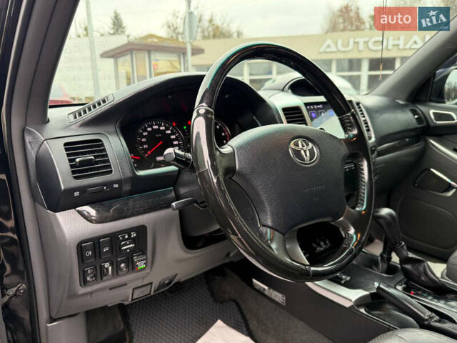 Черный Тойота Ленд Крузер Прадо, объемом двигателя 3.96 л и пробегом 281 тыс. км за 14500 $, фото 15 на Automoto.ua