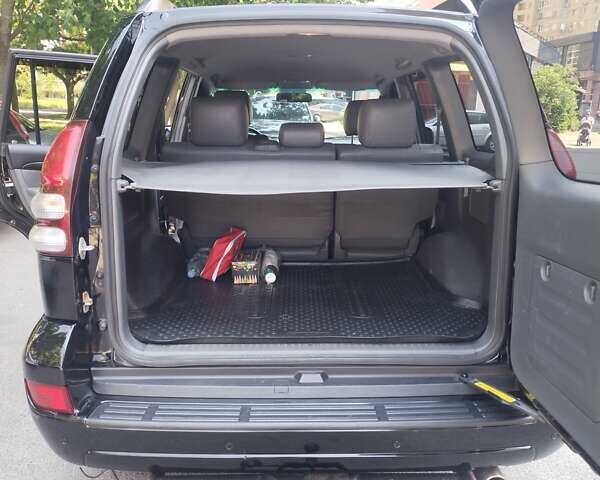 Черный Тойота Ленд Крузер Прадо, объемом двигателя 4 л и пробегом 112 тыс. км за 23500 $, фото 4 на Automoto.ua