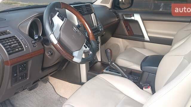 Черный Тойота Ленд Крузер Прадо, объемом двигателя 2.98 л и пробегом 306 тыс. км за 22800 $, фото 11 на Automoto.ua