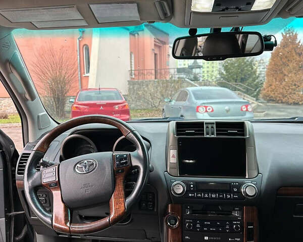 Чорний Тойота Ленд Крузер Прадо, об'ємом двигуна 4 л та пробігом 241 тис. км за 27000 $, фото 1 на Automoto.ua