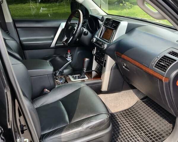 Черный Тойота Ленд Крузер Прадо, объемом двигателя 3 л и пробегом 267 тыс. км за 26000 $, фото 19 на Automoto.ua