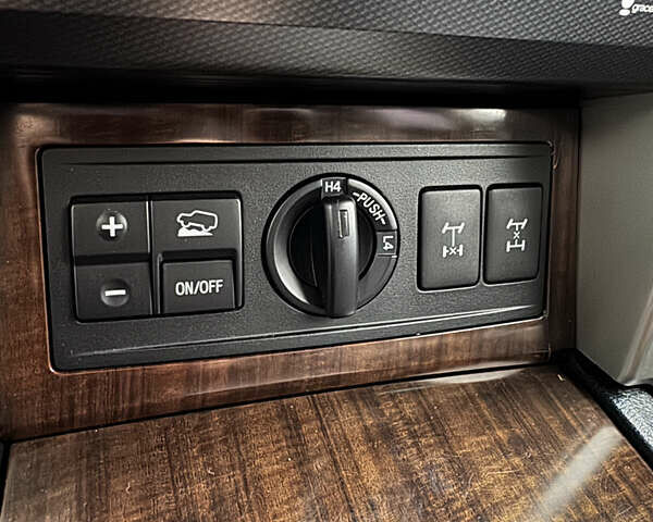 Черный Тойота Ленд Крузер Прадо, объемом двигателя 3.96 л и пробегом 148 тыс. км за 27800 $, фото 10 на Automoto.ua