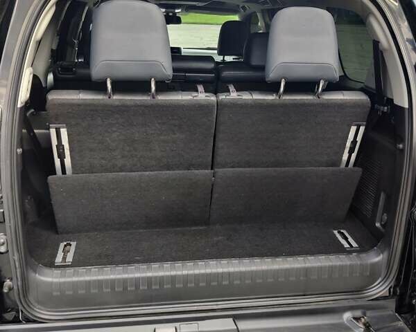 Черный Тойота Ленд Крузер Прадо, объемом двигателя 3 л и пробегом 267 тыс. км за 26000 $, фото 29 на Automoto.ua