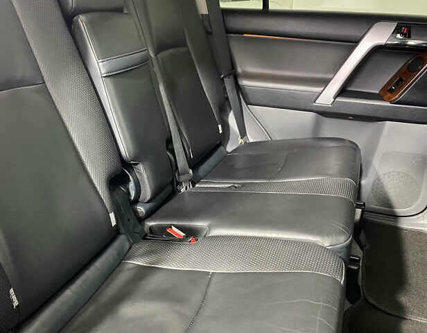 Черный Тойота Ленд Крузер Прадо, объемом двигателя 3 л и пробегом 230 тыс. км за 19950 $, фото 13 на Automoto.ua