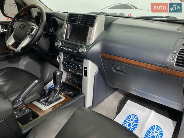 Черный Тойота Ленд Крузер Прадо, объемом двигателя 3 л и пробегом 230 тыс. км за 19950 $, фото 10 на Automoto.ua