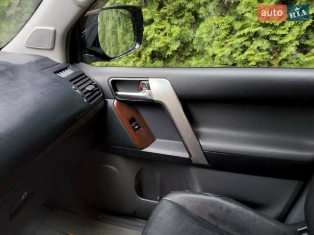 Черный Тойота Ленд Крузер Прадо, объемом двигателя 3 л и пробегом 116 тыс. км за 30000 $, фото 4 на Automoto.ua