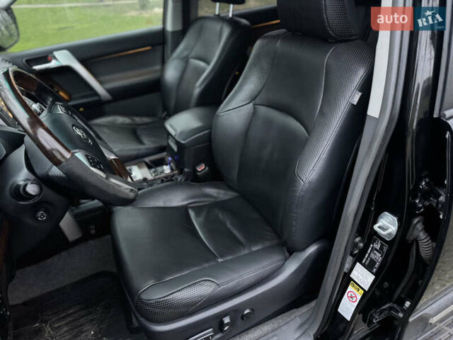 Черный Тойота Ленд Крузер Прадо, объемом двигателя 4 л и пробегом 242 тыс. км за 25000 $, фото 13 на Automoto.ua