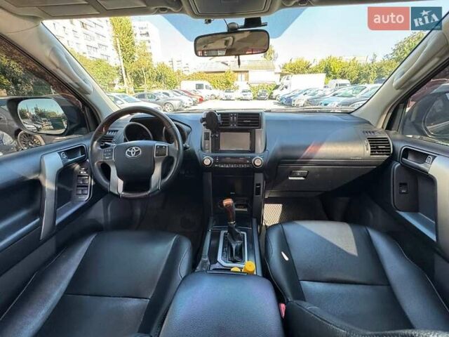 Черный Тойота Ленд Крузер Прадо, объемом двигателя 2.69 л и пробегом 338 тыс. км за 20000 $, фото 13 на Automoto.ua