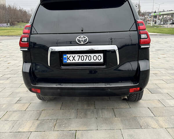 Черный Тойота Ленд Крузер Прадо, объемом двигателя 3.96 л и пробегом 148 тыс. км за 27800 $, фото 5 на Automoto.ua