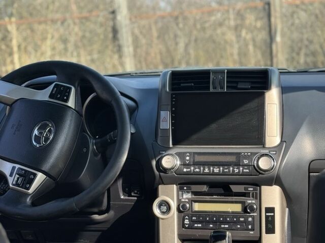 Чорний Тойота Ленд Крузер Прадо, об'ємом двигуна 4 л та пробігом 260 тис. км за 22500 $, фото 5 на Automoto.ua