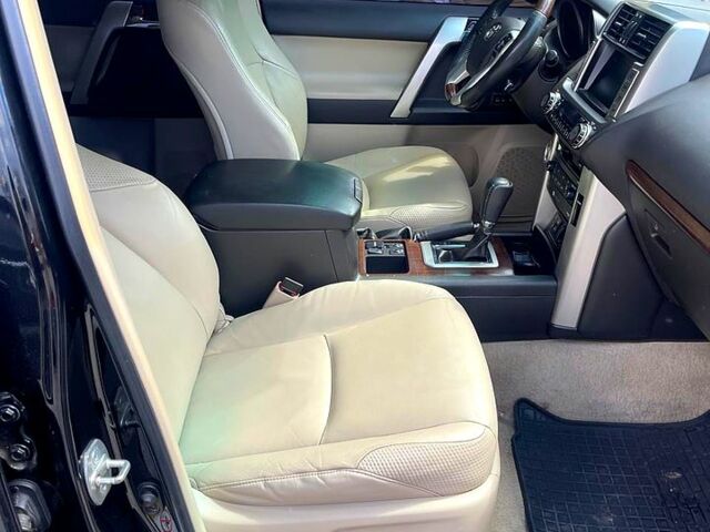 Черный Тойота Ленд Крузер Прадо, объемом двигателя 4 л и пробегом 129 тыс. км за 25500 $, фото 7 на Automoto.ua