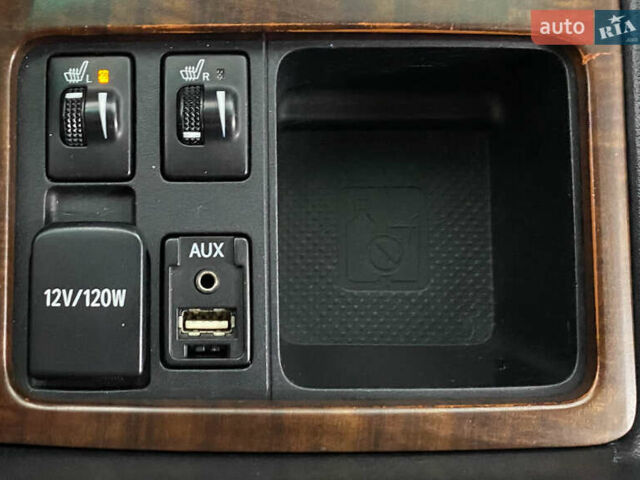 Черный Тойота Ленд Крузер Прадо, объемом двигателя 3 л и пробегом 230 тыс. км за 19950 $, фото 28 на Automoto.ua