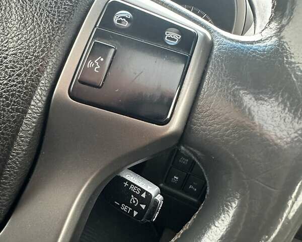 Черный Тойота Ленд Крузер Прадо, объемом двигателя 4 л и пробегом 198 тыс. км за 19700 $, фото 8 на Automoto.ua