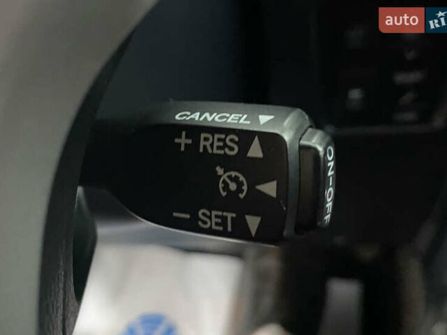 Черный Тойота Ленд Крузер Прадо, объемом двигателя 3 л и пробегом 230 тыс. км за 19950 $, фото 23 на Automoto.ua