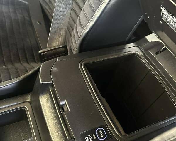 Черный Тойота Ленд Крузер Прадо, объемом двигателя 3.96 л и пробегом 277 тыс. км за 22900 $, фото 11 на Automoto.ua