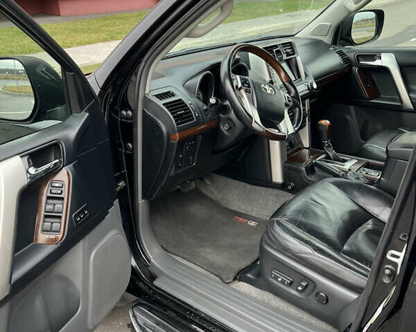 Черный Тойота Ленд Крузер Прадо, объемом двигателя 3.96 л и пробегом 258 тыс. км за 19799 $, фото 13 на Automoto.ua