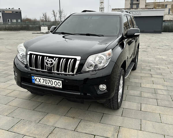 Черный Тойота Ленд Крузер Прадо, объемом двигателя 3.96 л и пробегом 148 тыс. км за 27800 $, фото 1 на Automoto.ua