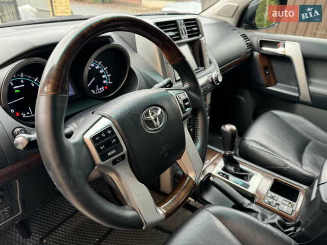 Черный Тойота Ленд Крузер Прадо, объемом двигателя 3.96 л и пробегом 203 тыс. км за 24500 $, фото 23 на Automoto.ua