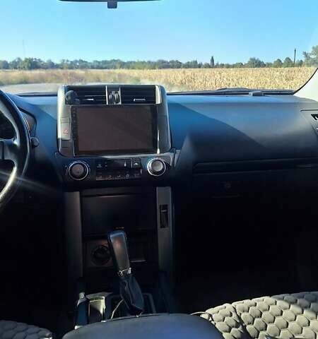 Черный Тойота Ленд Крузер Прадо, объемом двигателя 2.7 л и пробегом 250 тыс. км за 19500 $, фото 3 на Automoto.ua