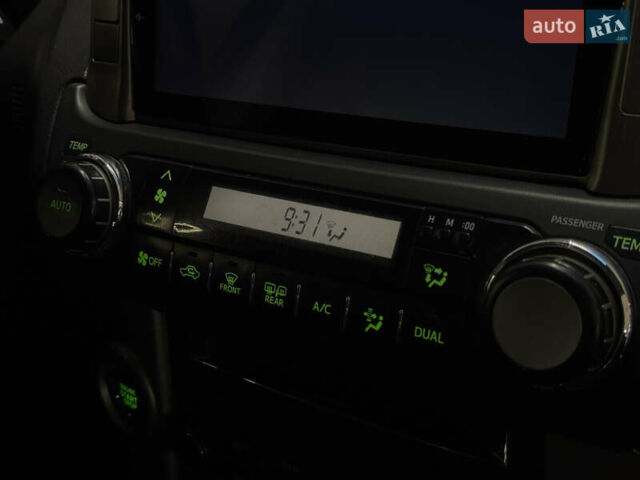 Черный Тойота Ленд Крузер Прадо, объемом двигателя 2.98 л и пробегом 290 тыс. км за 21999 $, фото 27 на Automoto.ua