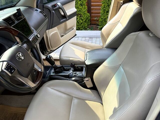 Черный Тойота Ленд Крузер Прадо, объемом двигателя 2.7 л и пробегом 183 тыс. км за 21000 $, фото 5 на Automoto.ua