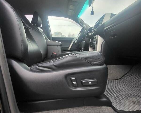 Черный Тойота Ленд Крузер Прадо, объемом двигателя 3.96 л и пробегом 202 тыс. км за 22999 $, фото 11 на Automoto.ua