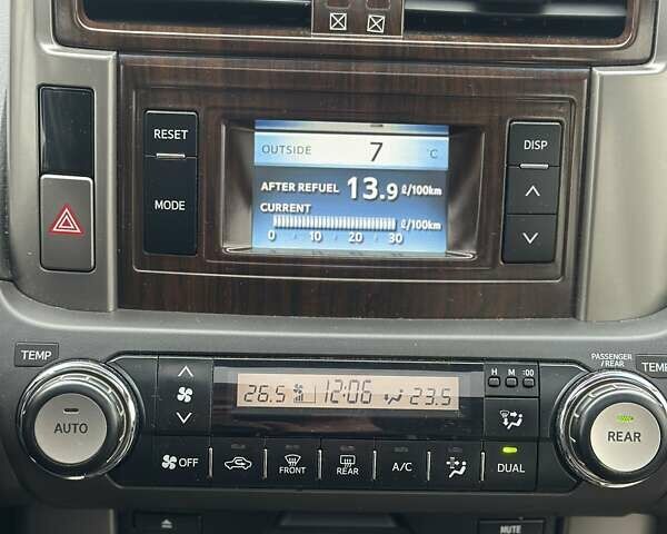 Черный Тойота Ленд Крузер Прадо, объемом двигателя 4 л и пробегом 198 тыс. км за 19700 $, фото 20 на Automoto.ua