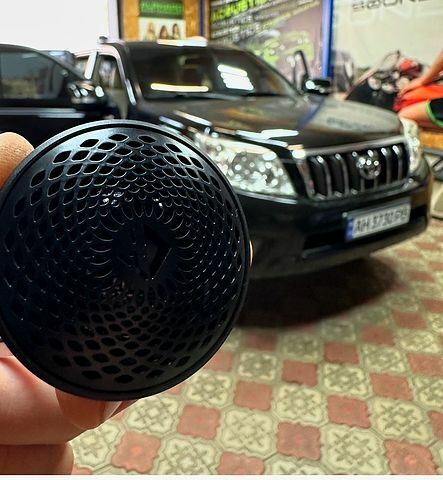 Тойота Ленд Крузер Прадо 2010 у Славянске на Automoto.ua Чорний Тойота Ленд Крузер Прадо, об'ємом двигуна 2.7 л та пробігом 183 тис. км за 21000 $, фото 9 на Automoto.ua