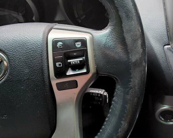 Черный Тойота Ленд Крузер Прадо, объемом двигателя 3 л и пробегом 116 тыс. км за 30000 $, фото 3 на Automoto.ua