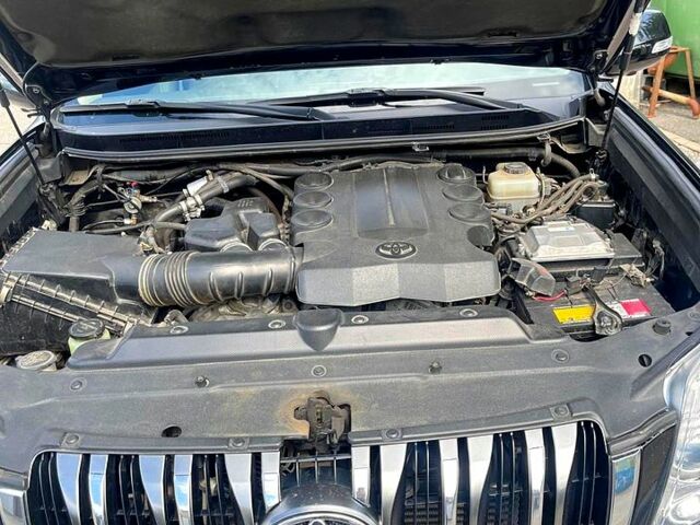 Черный Тойота Ленд Крузер Прадо, объемом двигателя 4 л и пробегом 129 тыс. км за 25500 $, фото 6 на Automoto.ua