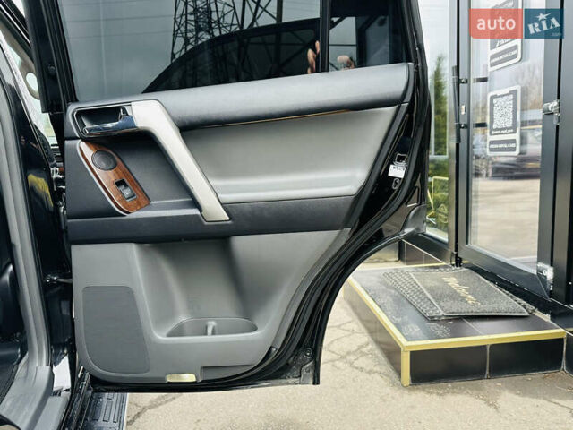 Черный Тойота Ленд Крузер Прадо, объемом двигателя 3.96 л и пробегом 148 тыс. км за 27500 $, фото 22 на Automoto.ua