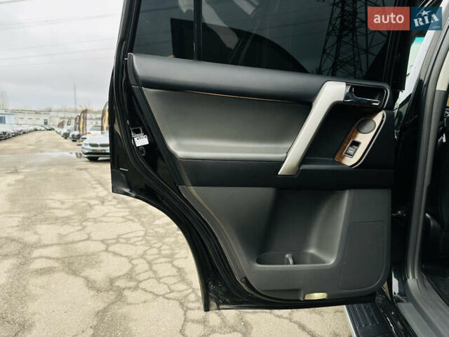 Черный Тойота Ленд Крузер Прадо, объемом двигателя 3.96 л и пробегом 148 тыс. км за 27500 $, фото 17 на Automoto.ua