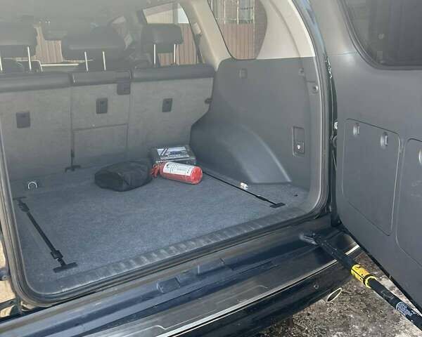 Черный Тойота Ленд Крузер Прадо, объемом двигателя 3.96 л и пробегом 277 тыс. км за 22900 $, фото 15 на Automoto.ua