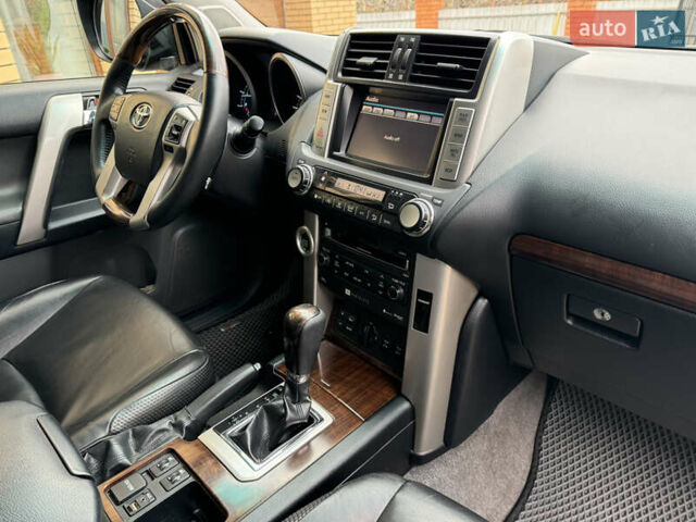 Черный Тойота Ленд Крузер Прадо, объемом двигателя 3.96 л и пробегом 203 тыс. км за 24500 $, фото 26 на Automoto.ua