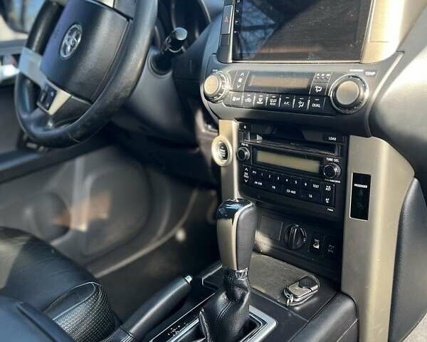 Чорний Тойота Ленд Крузер Прадо, об'ємом двигуна 4 л та пробігом 260 тис. км за 22500 $, фото 5 на Automoto.ua