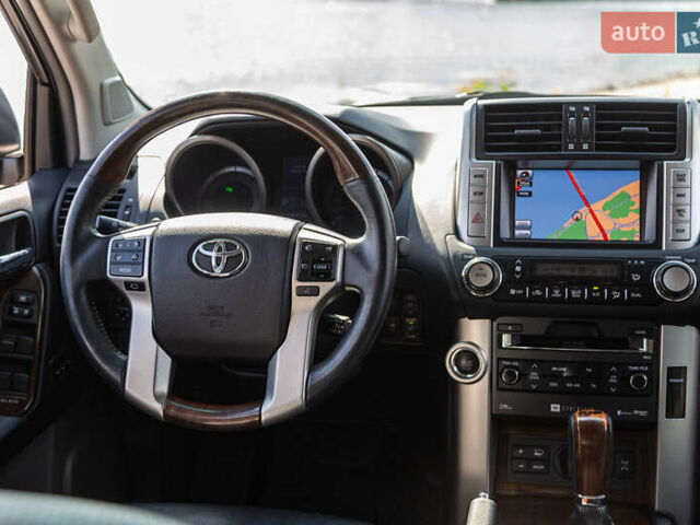 Чорний Тойота Ленд Крузер Прадо, об'ємом двигуна 2.98 л та пробігом 155 тис. км за 26500 $, фото 49 на Automoto.ua