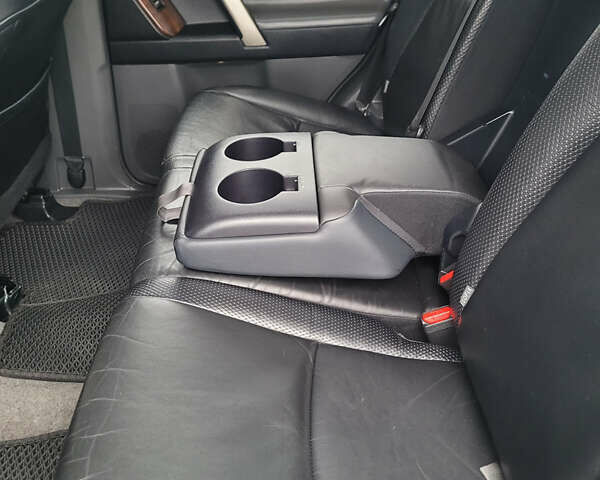 Черный Тойота Ленд Крузер Прадо, объемом двигателя 2.98 л и пробегом 186 тыс. км за 27500 $, фото 18 на Automoto.ua