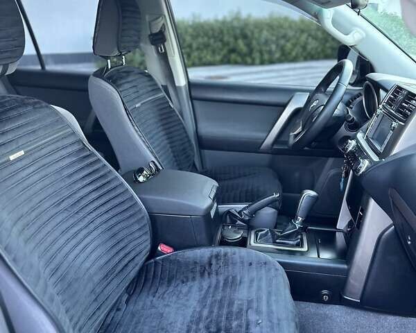 Тойота Ленд Крузер Прадо 2011 в Яремче на Automoto.ua Черный Тойота Ленд Крузер Прадо, объемом двигателя 2.7 л и пробегом 220 тыс. км за 22000 $, фото 20 на Automoto.ua