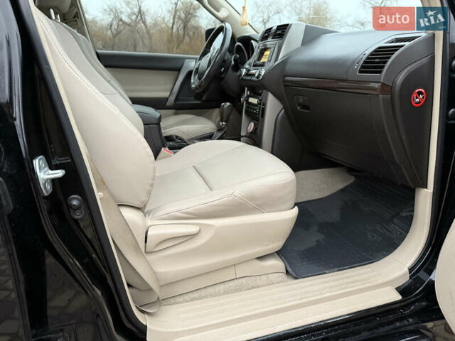 Черный Тойота Ленд Крузер Прадо, объемом двигателя 4 л и пробегом 199 тыс. км за 21600 $, фото 21 на Automoto.ua