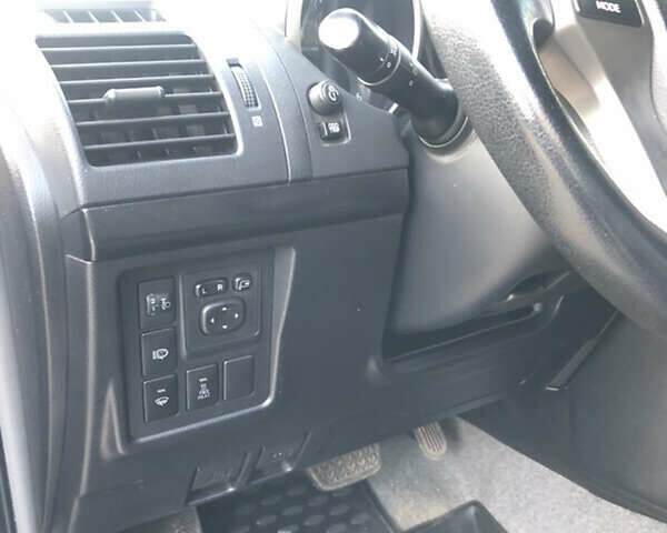 Черный Тойота Ленд Крузер Прадо, объемом двигателя 2.98 л и пробегом 88 тыс. км за 29999 $, фото 9 на Automoto.ua