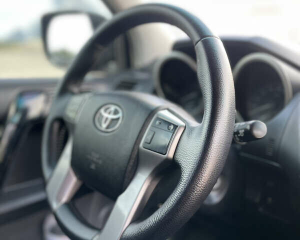 Черный Тойота Ленд Крузер Прадо, объемом двигателя 2.7 л и пробегом 171 тыс. км за 18350 $, фото 21 на Automoto.ua