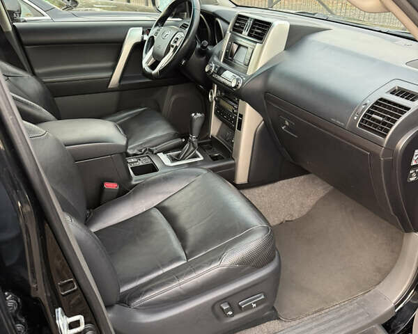 Чорний Тойота Ленд Крузер Прадо, об'ємом двигуна 3 л та пробігом 198 тис. км за 23900 $, фото 15 на Automoto.ua