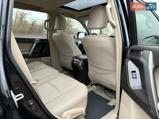 Черный Тойота Ленд Крузер Прадо, объемом двигателя 4 л и пробегом 199 тыс. км за 21600 $, фото 26 на Automoto.ua