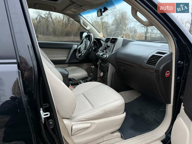 Черный Тойота Ленд Крузер Прадо, объемом двигателя 4 л и пробегом 199 тыс. км за 21600 $, фото 4 на Automoto.ua