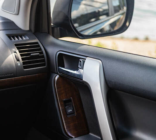 Чорний Тойота Ленд Крузер Прадо, об'ємом двигуна 2.98 л та пробігом 155 тис. км за 26500 $, фото 27 на Automoto.ua