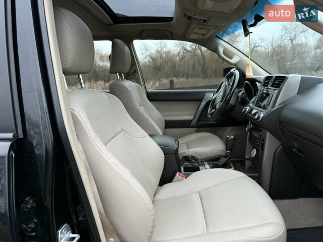 Черный Тойота Ленд Крузер Прадо, объемом двигателя 4 л и пробегом 199 тыс. км за 21600 $, фото 3 на Automoto.ua