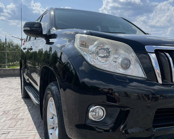 Черный Тойота Ленд Крузер Прадо, объемом двигателя 2.7 л и пробегом 171 тыс. км за 18350 $, фото 3 на Automoto.ua