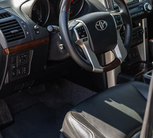 Черный Тойота Ленд Крузер Прадо, объемом двигателя 2.98 л и пробегом 155 тыс. км за 26800 $, фото 32 на Automoto.ua