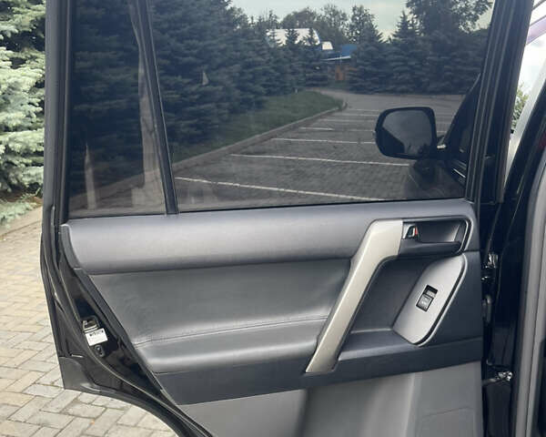 Чорний Тойота Ленд Крузер Прадо, об'ємом двигуна 2.69 л та пробігом 134 тис. км за 21900 $, фото 135 на Automoto.ua